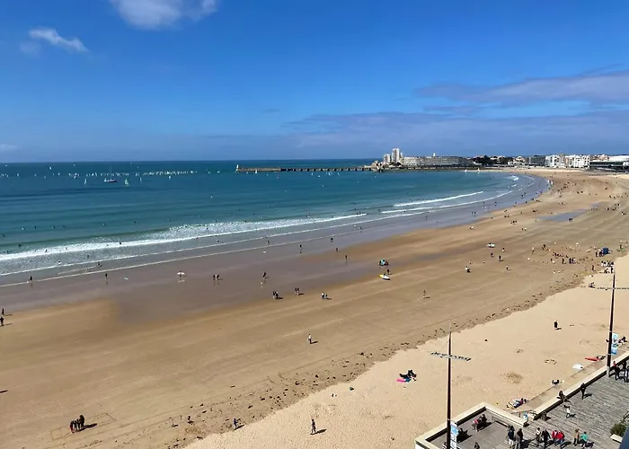 Face Vue D'exception Renove Au 9eme Etage Les Sables-dʼOlonne
