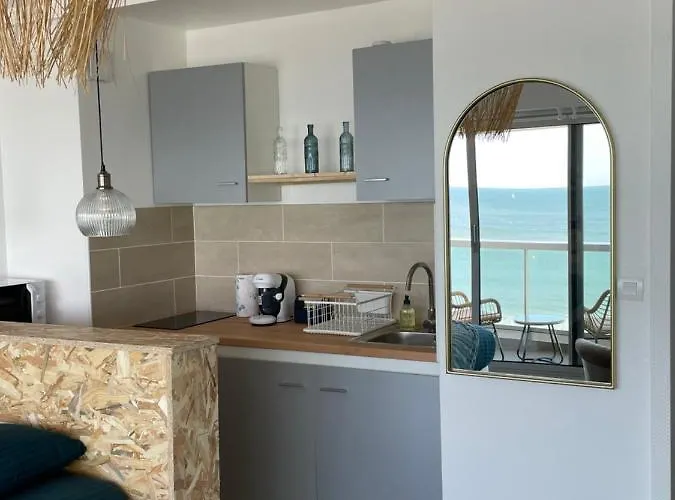 Face Vue D'exception Renove Au 9eme Etage